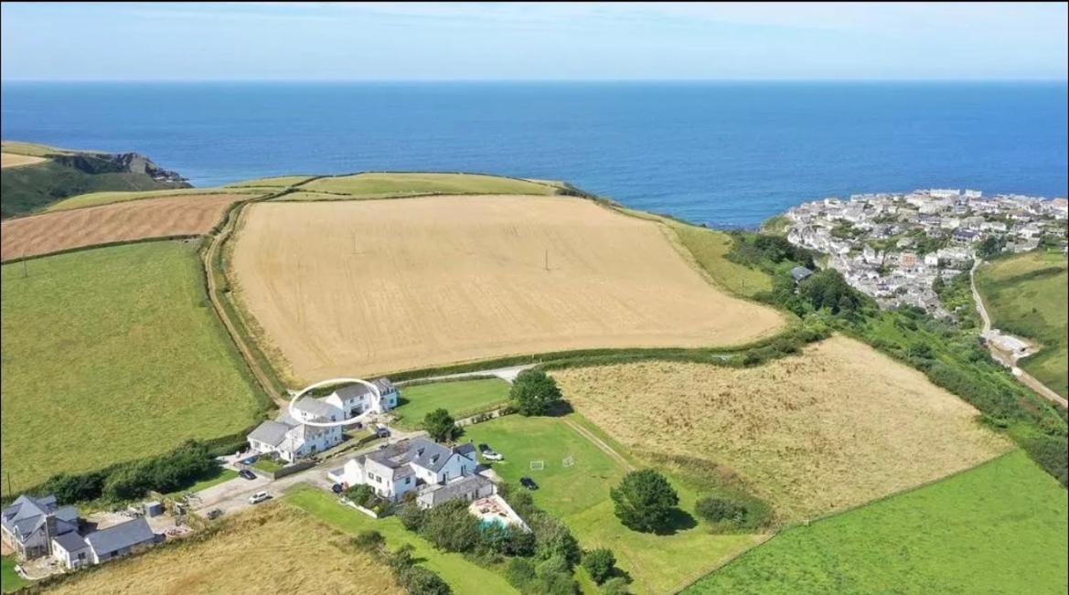 Spacious Home Sleeps 6 Short Walk To Port Isaac Village & Stunning Views Zewnętrze zdjęcie
