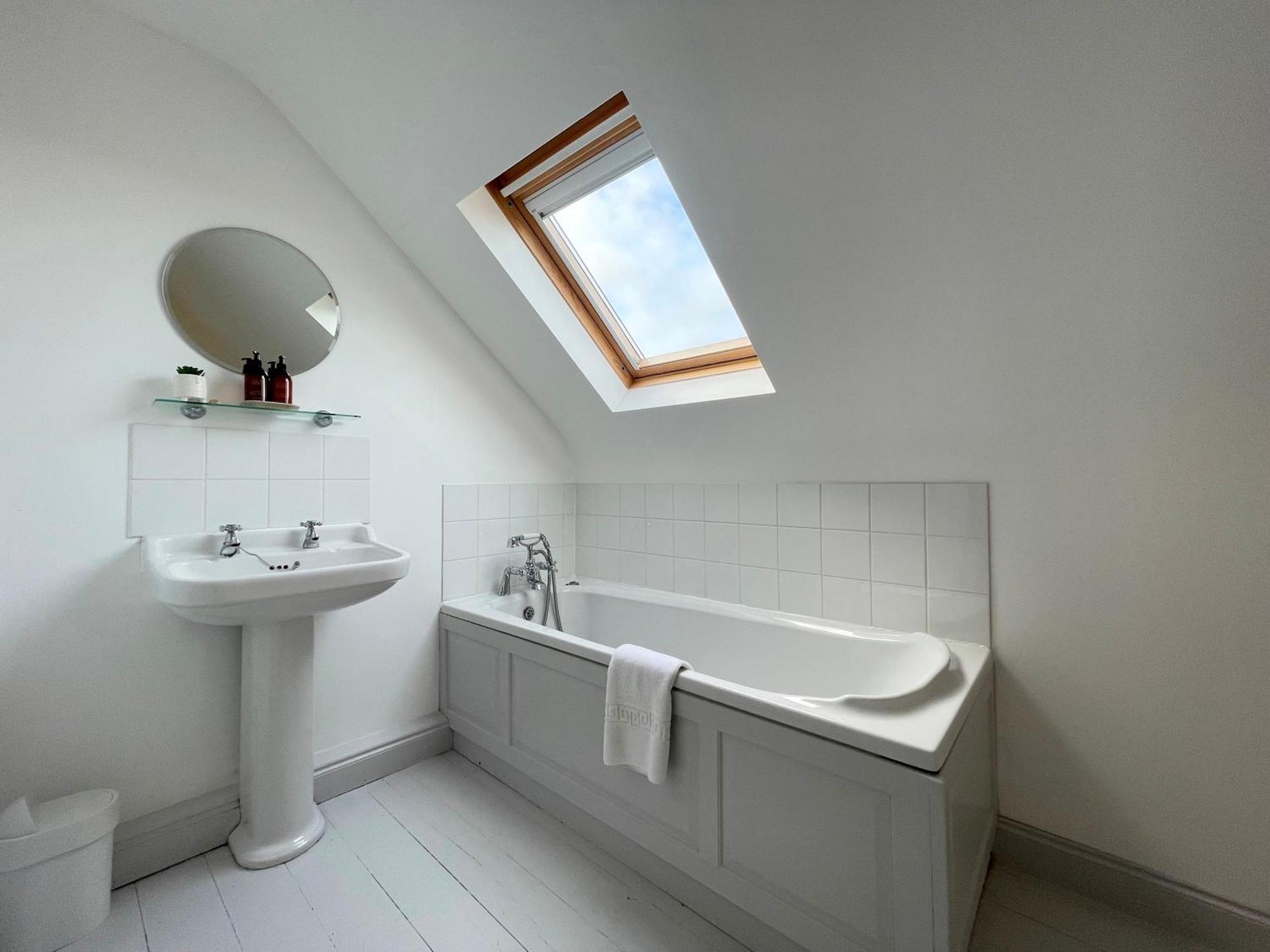 Spacious Home Sleeps 6 Short Walk To Port Isaac Village & Stunning Views Zewnętrze zdjęcie