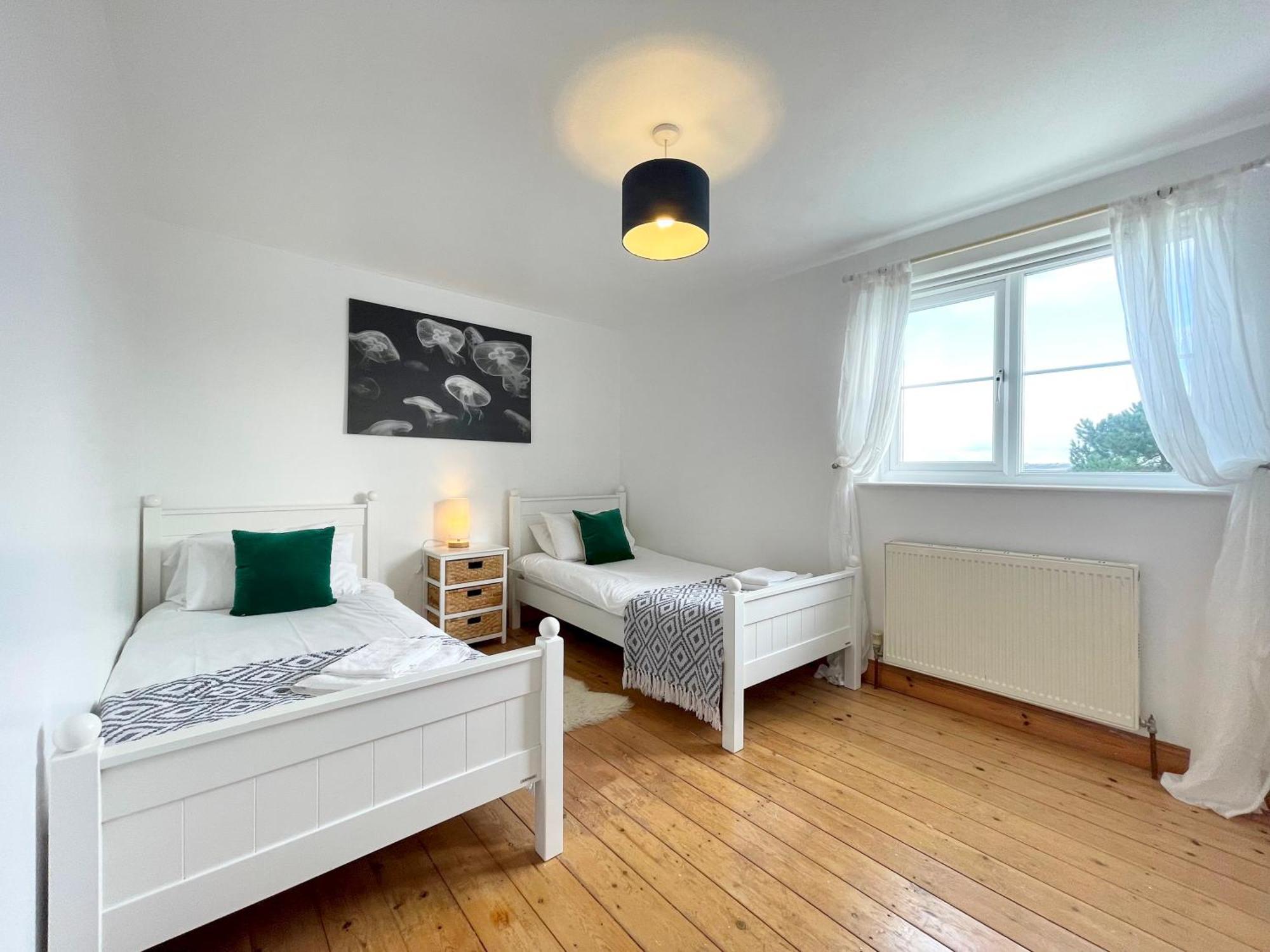Spacious Home Sleeps 6 Short Walk To Port Isaac Village & Stunning Views Zewnętrze zdjęcie